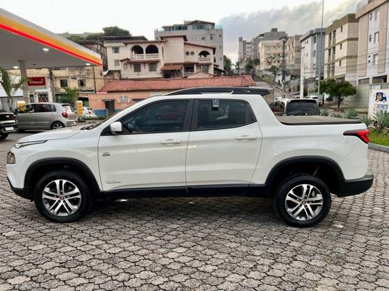 FIAT TORO 2.4 16V MULTIAIR FLEX FREEDOM AT9